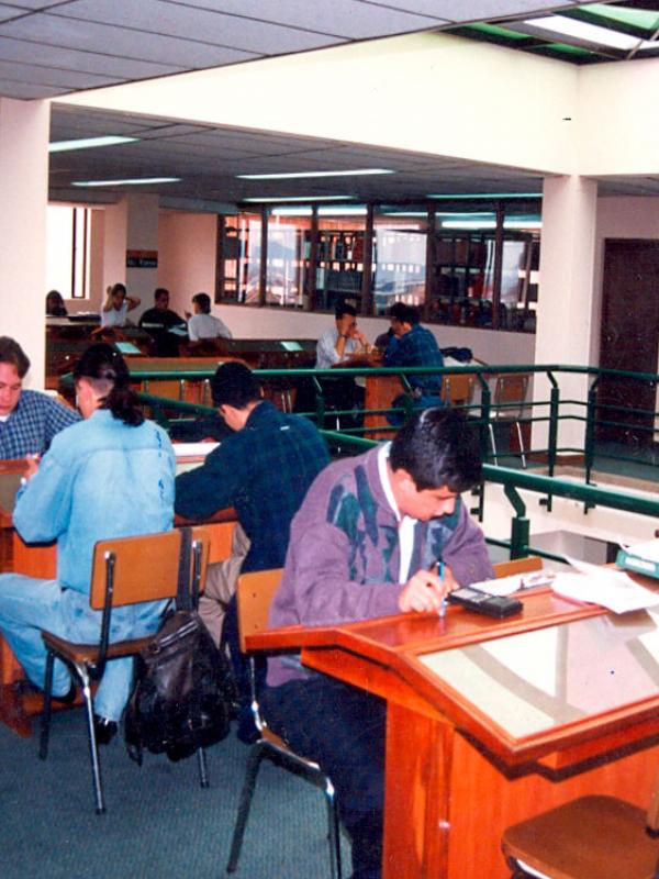 Sala de estudio biblioteca